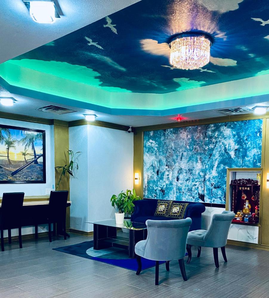 R Nite Star Hotel At Arlington Entertainment District
